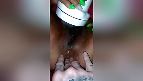 Brunette gets her pussy wet while her cunt gets penetrated