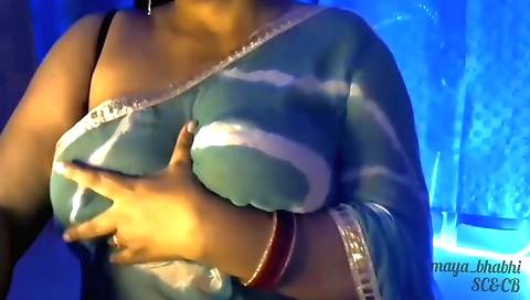 Indian girl shows off her natural tits and body on web cam