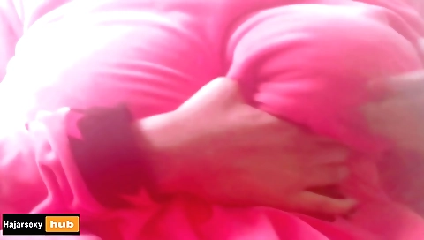 amateur solo girl gets to enjoy sex with her favorite guy