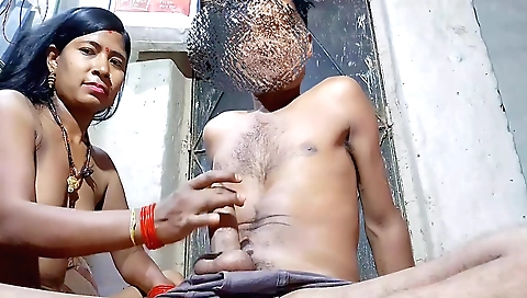 Amateur indian hairy sex video with my horny girlfriend
