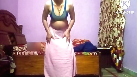 Amateur indian married bhabhi wears leatheranga for her husband 2