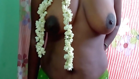 Sexy girl in a red sari and sexy ass in amateur webcam clip