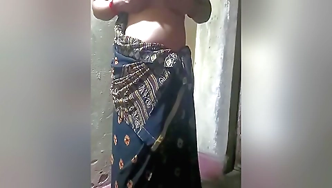 Indian teen with hot hair makes hot solo masturbation