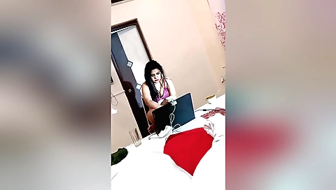 Indian brunette girl sucks and gets her pussy rammed