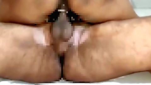 Indian girl gets her pussy fucked hard in a homemade clip