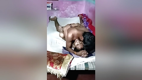 Amateurs indian bhabchi with a big tushy and wet vagina xxx