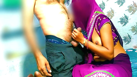 Indian wife gets fucked by husband in amateur video
