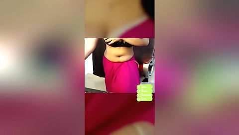 Sexy solo female with a nice ass shows off her body