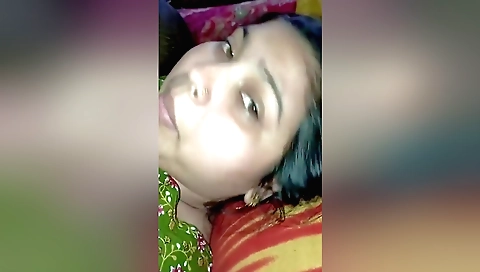 Indian brunette makes love with her husband after marriage