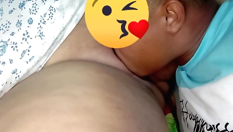 Busty Indian hottie gets her stepson's dick in her mouth
