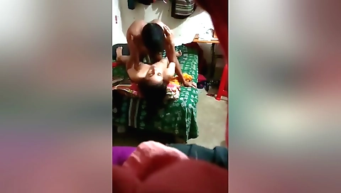 Indian slut fucks in amateur vid with her lover 109