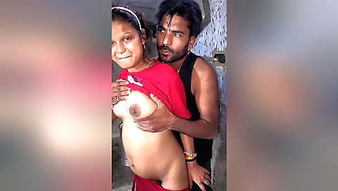 Indian teen 18+ amateur brunette plays toy and gets off