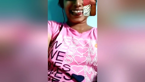 Big boobs brunette in a beautiful amateur webcam clip