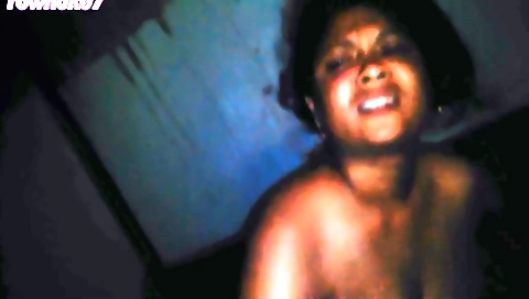Indian teen 18+ fucks her pussy and ass in amateur pov
