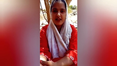 Bewildering video of a sexy Indian babe sfoselinton