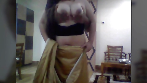 Busty indian hottie with hairy pussy and round ass